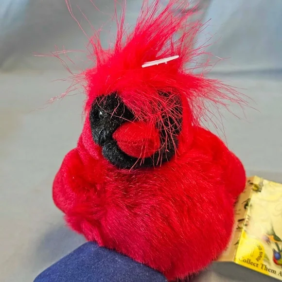 SINGING BIRD, PLAYS REAL BIRD CALLS, RED CARDINAL, 6 L x 4 ½ W x 4 ¾ H INCH PLUS - Picture 2 of 16